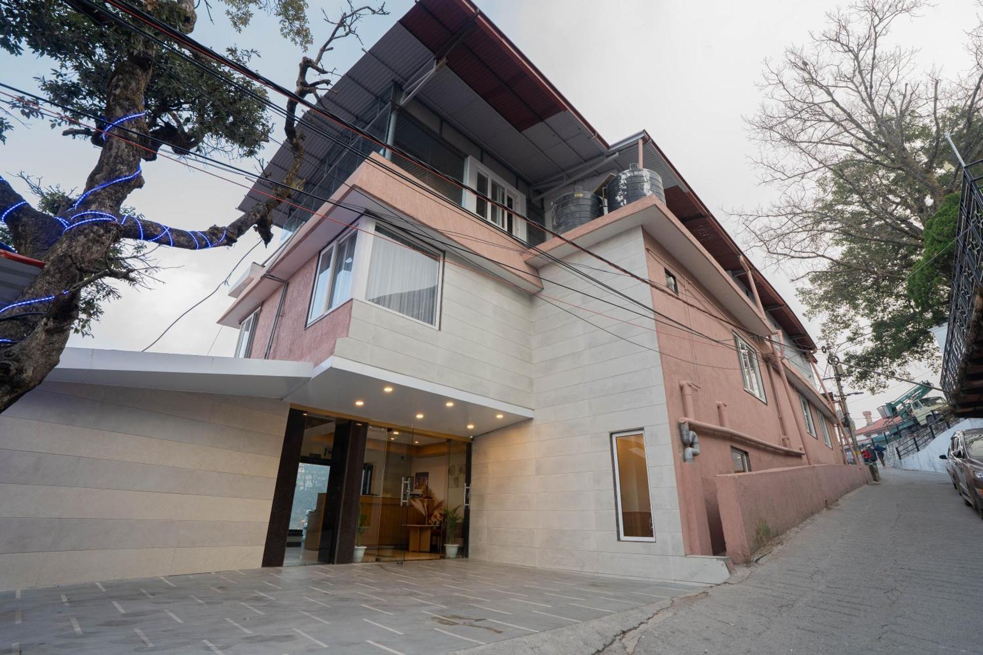 Super Hotel By Perfectstayz Mall Road Мусори Екстериор снимка